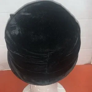 Vintage Black velvet slouch wrinkle bucket hat w/ ribbon bow Union Made USA Vintage Black velvet slouch wrinkle bucket hat w/ ribbon bow  main image 2